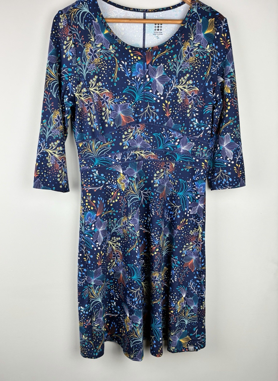 Tittle Nine Dress Small Navy Floral 3/4 Sleeve Fit & Flare Stretch Artsy Boho